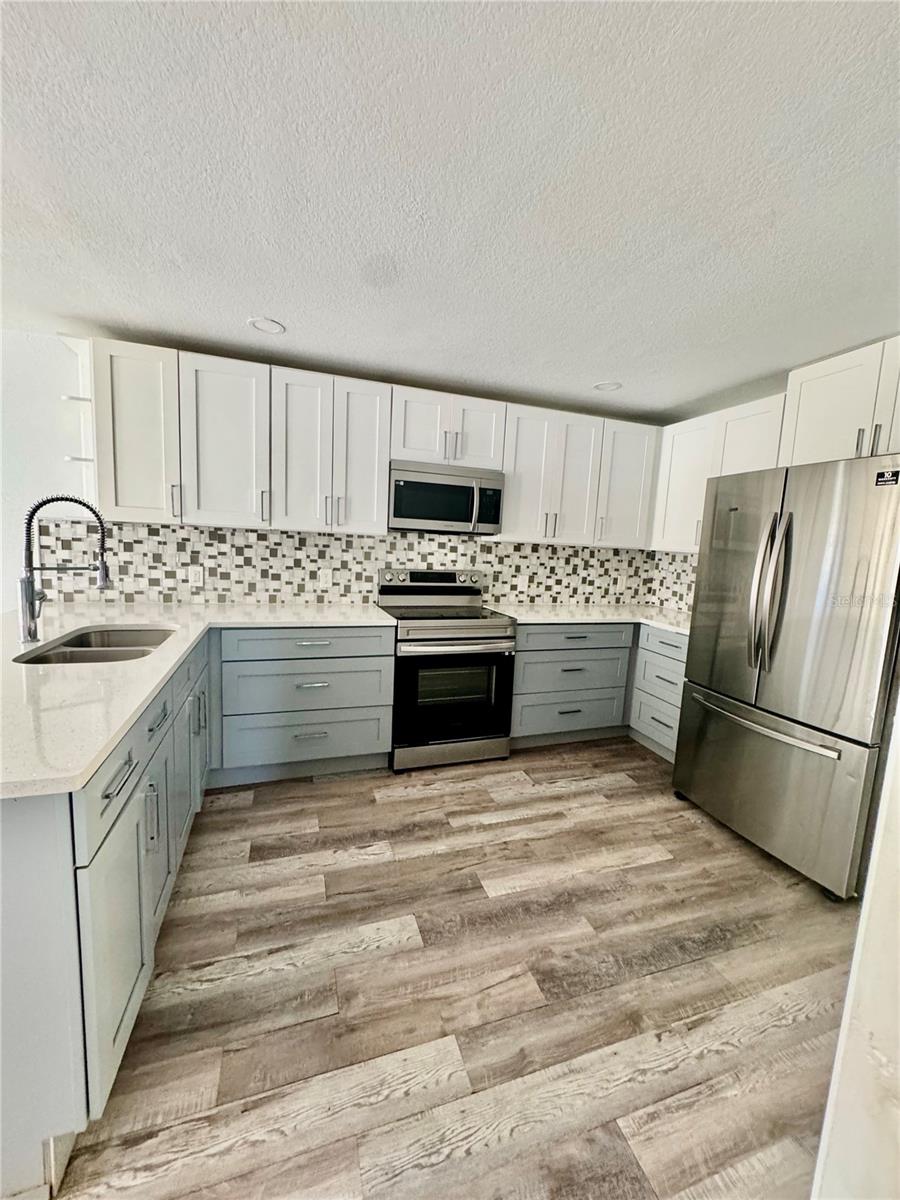 Image 6 of 19 For 3106 23rd Avenue