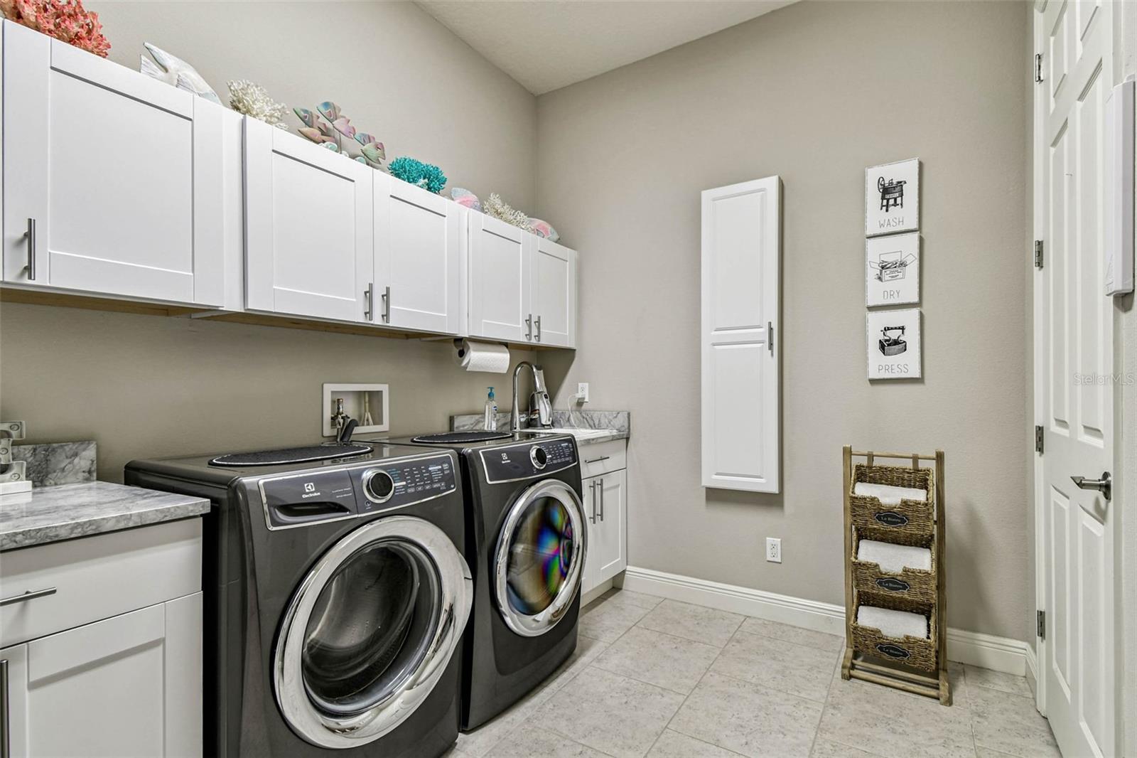 Image 71 of 100 For 1446 Via Verdi Drive