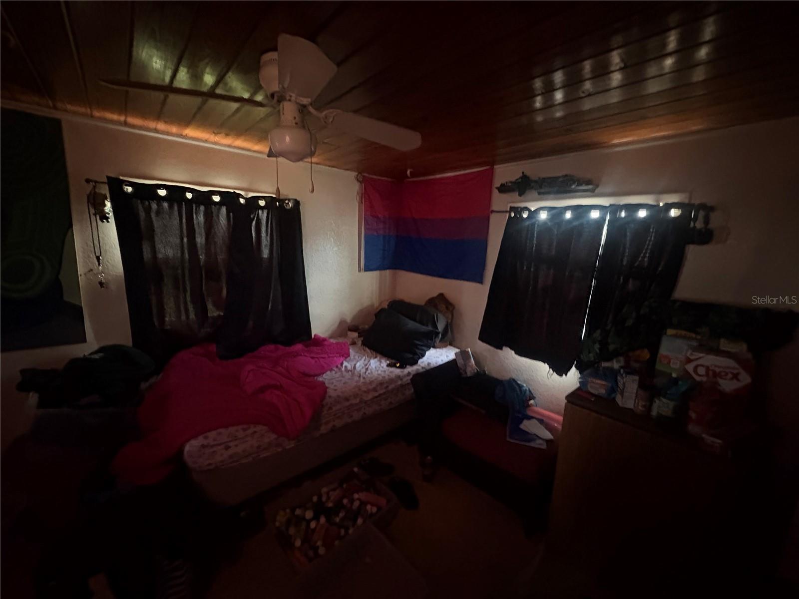 Image 14 of 37 For 2330 Azalea Court