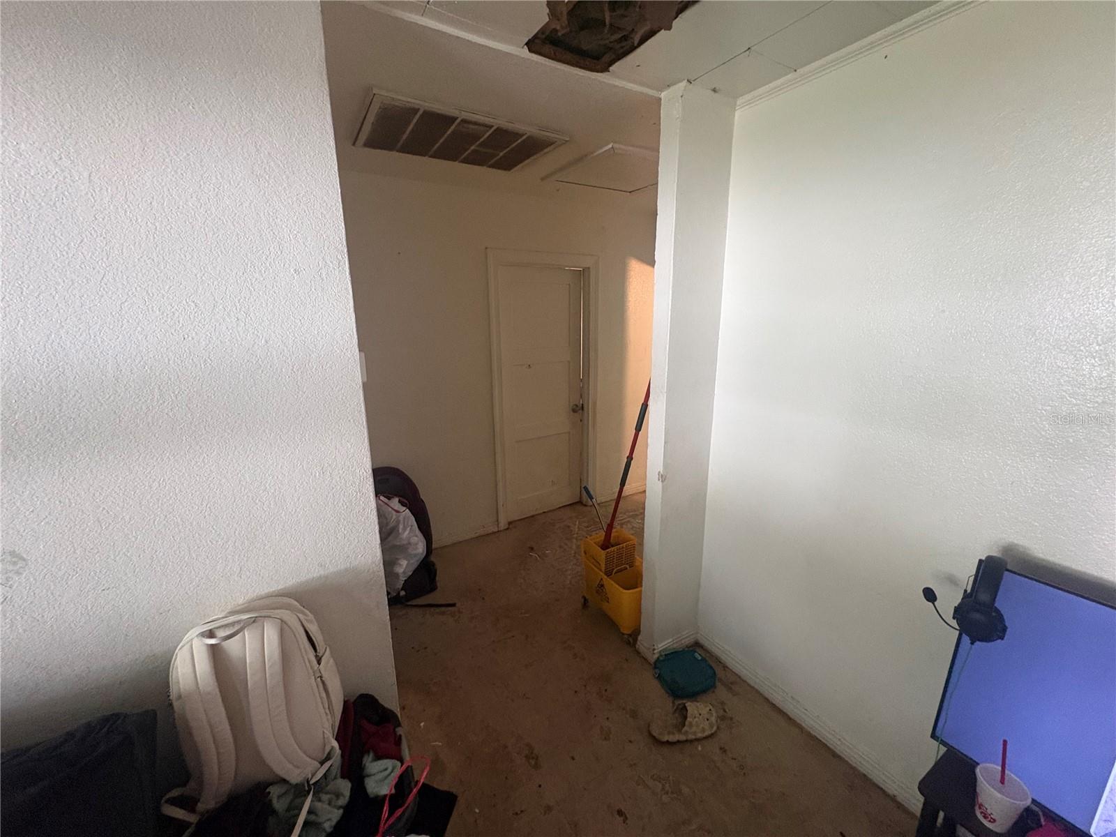 Image 17 of 37 For 2330 Azalea Court