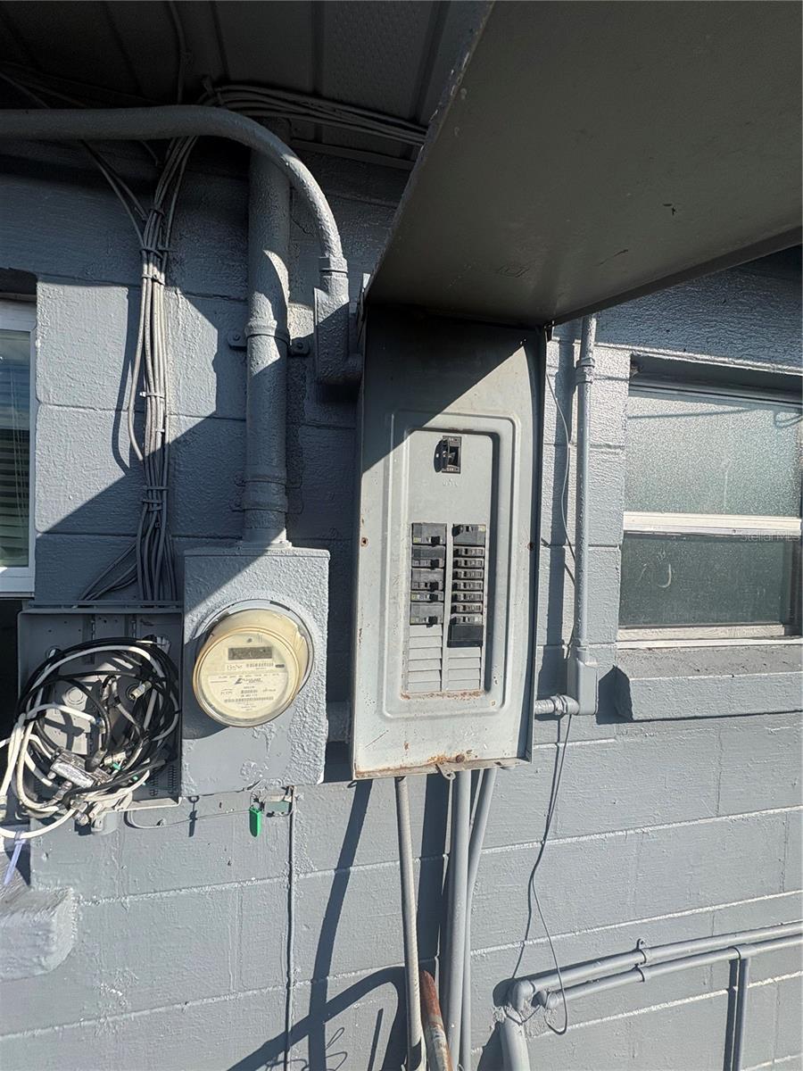 Image 27 of 37 For 2330 Azalea Court