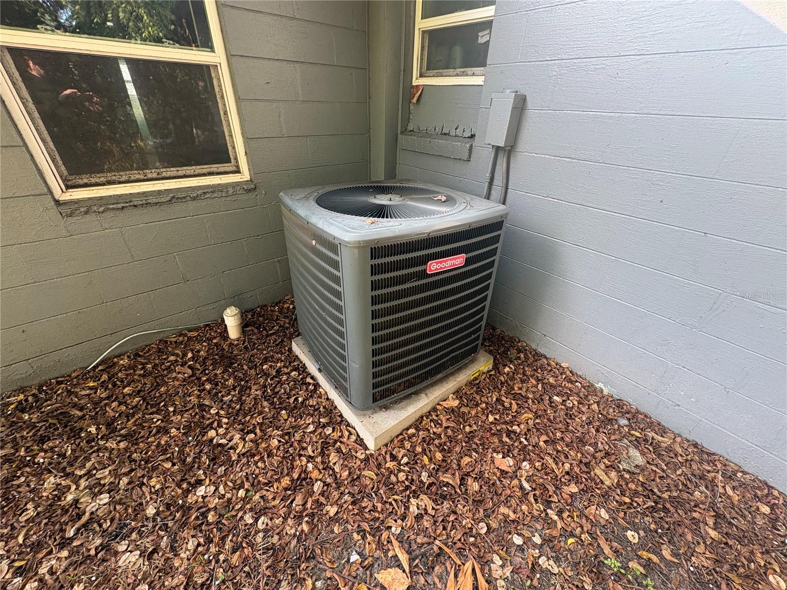 Image 35 of 37 For 2330 Azalea Court