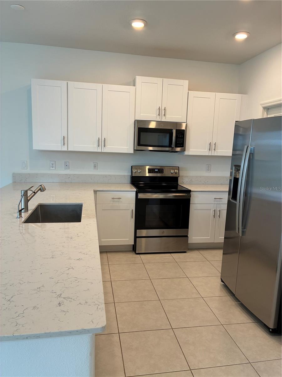 Image 13 of 47 For 6274 Shiner St