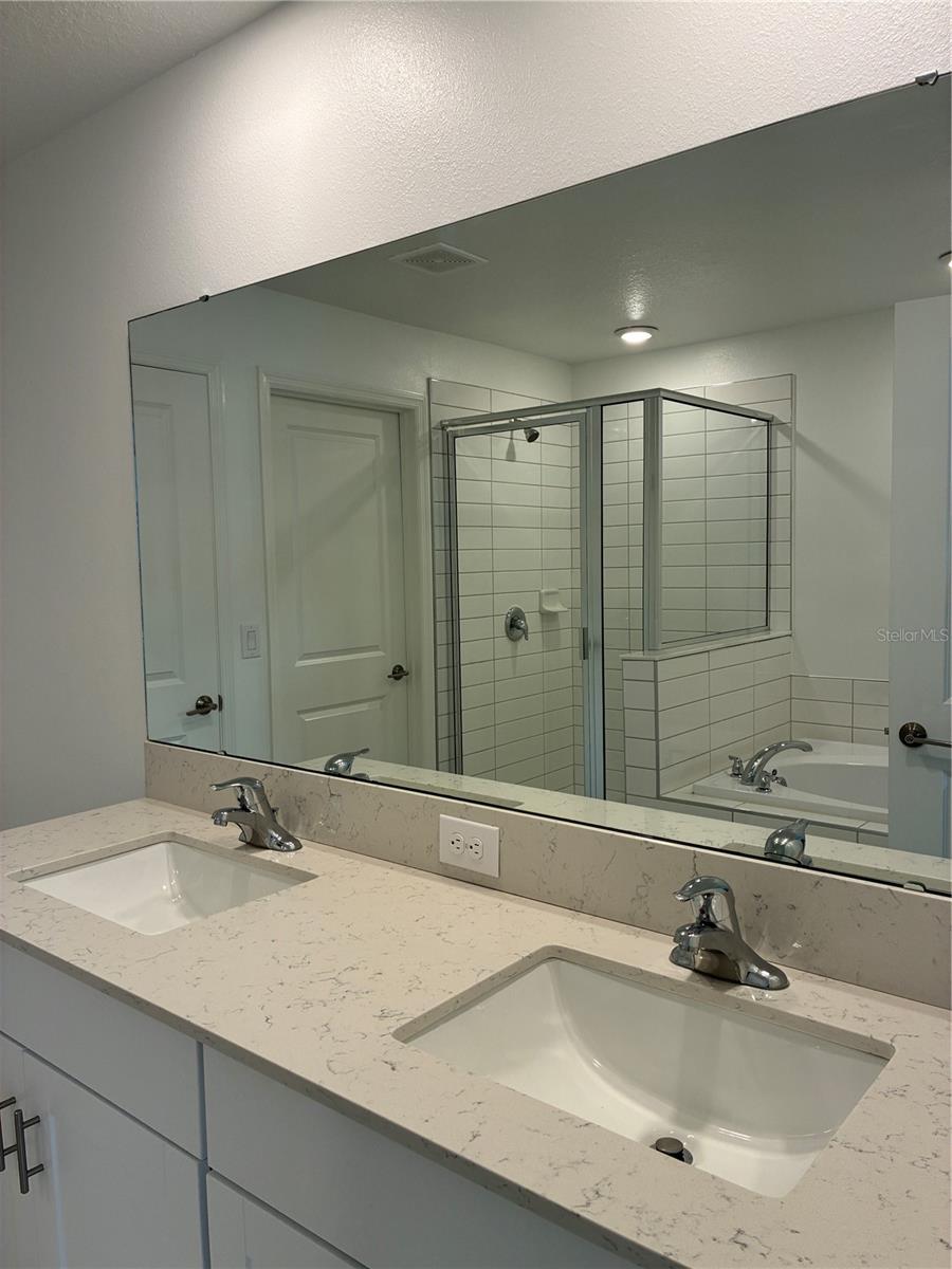 Image 33 of 47 For 6274 Shiner St