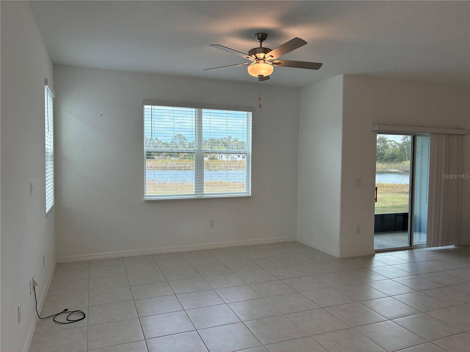 Image 5 of 47 For 6274 Shiner St