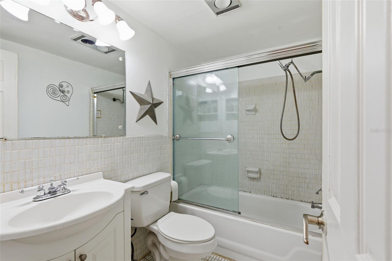 Image 11 of 20 For 5876 21st Street N 5