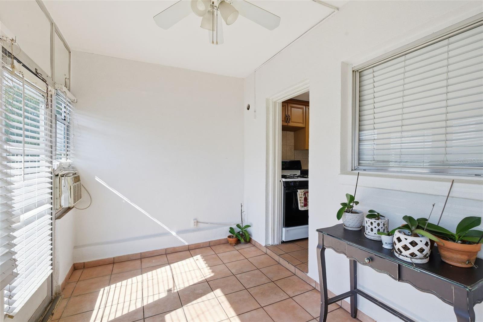 Image 4 of 20 For 5876 21st Street N 5