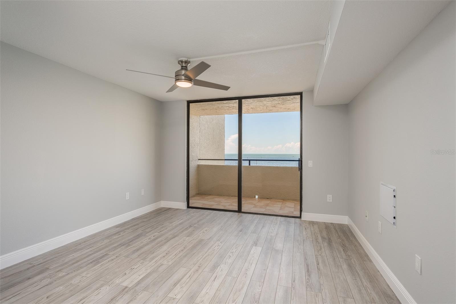 Image 11 of 30 For 6035 Sea Ranch Drive 306