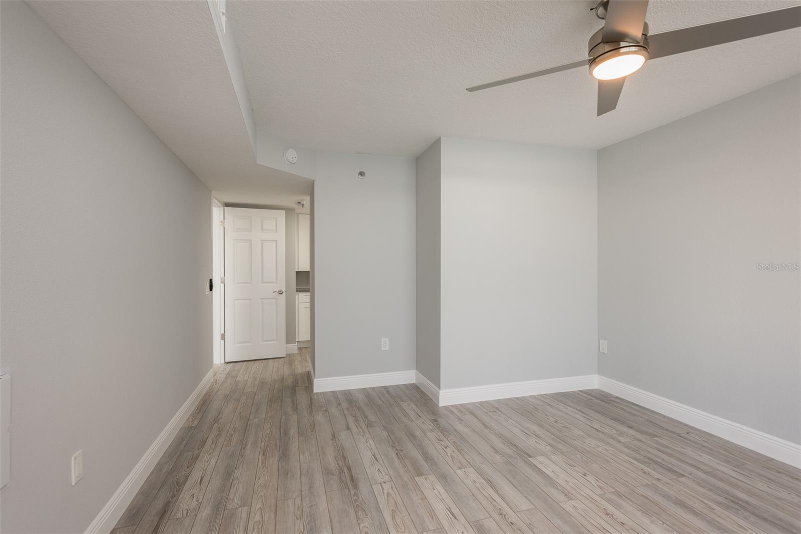 Image 14 of 30 For 6035 Sea Ranch Drive 306