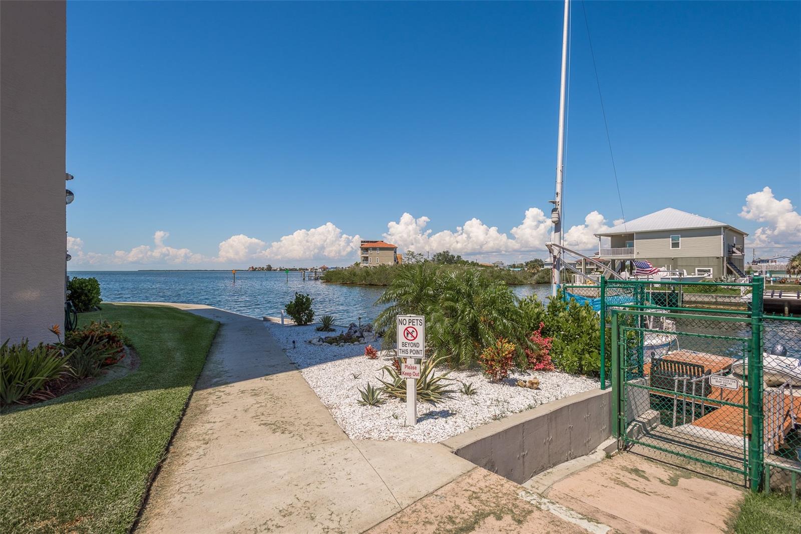 Image 8 of 30 For 6035 Sea Ranch Drive 306