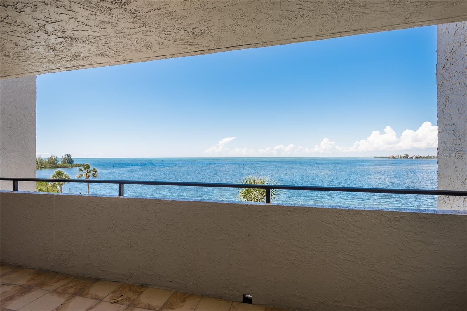 Image 9 of 30 For 6035 Sea Ranch Drive 306