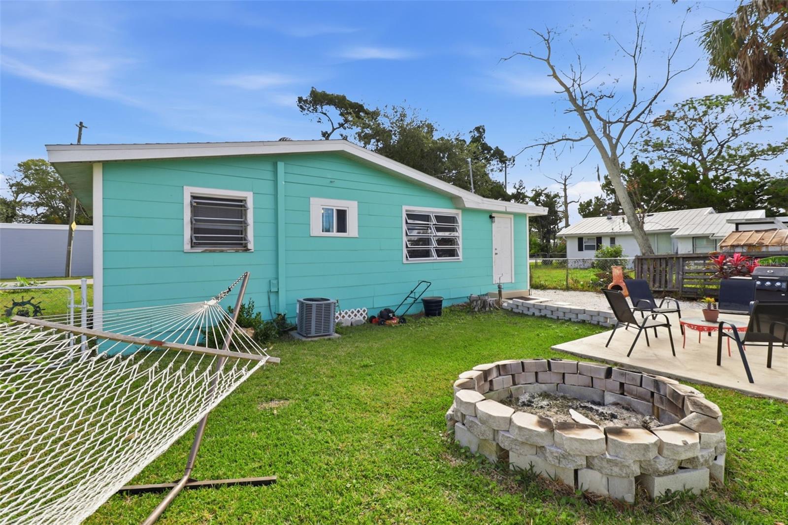 Image 22 of 25 For 14235 Clamshell Lane