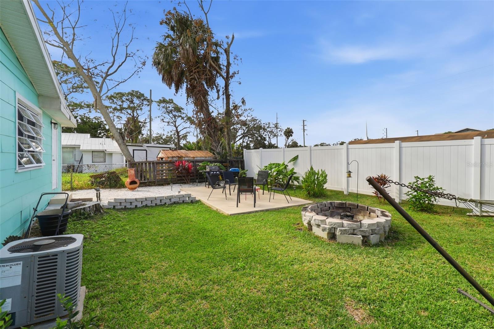 Image 23 of 25 For 14235 Clamshell Lane