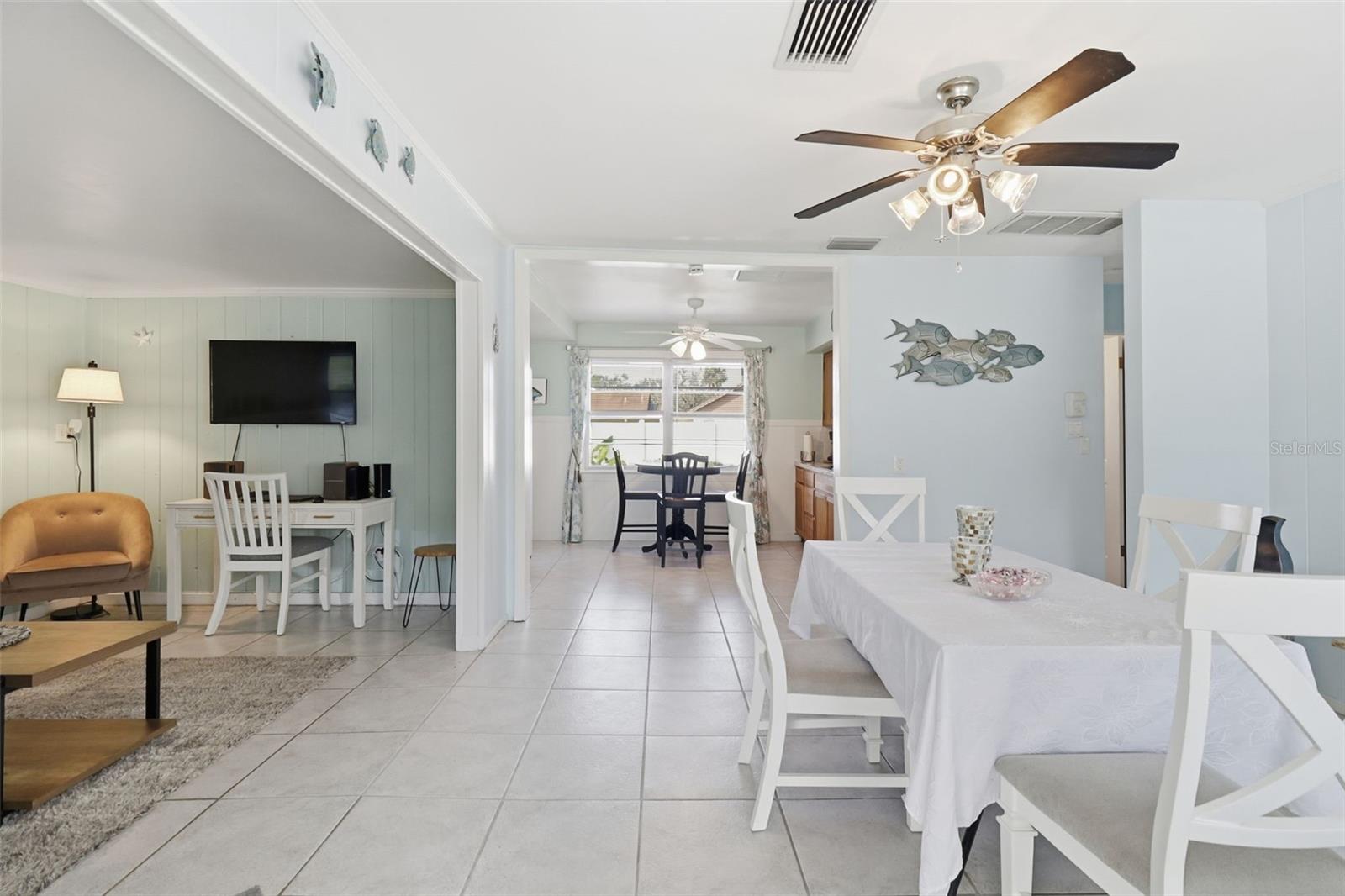 Image 6 of 25 For 14235 Clamshell Lane