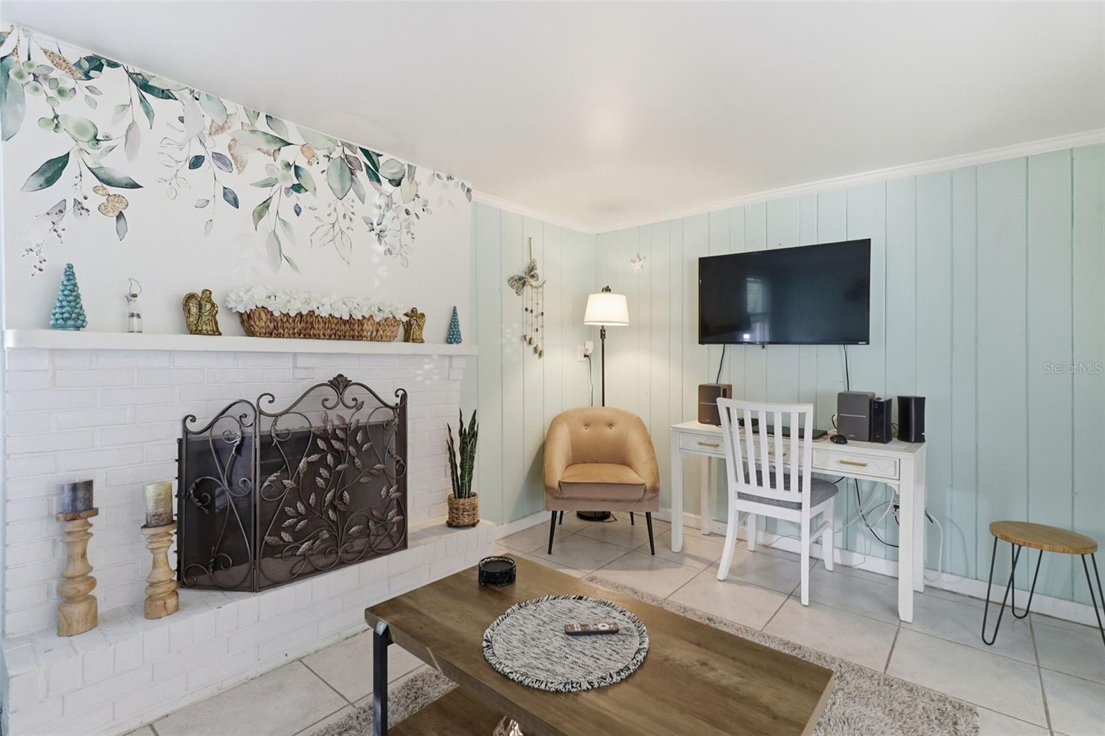 Image 7 of 25 For 14235 Clamshell Lane