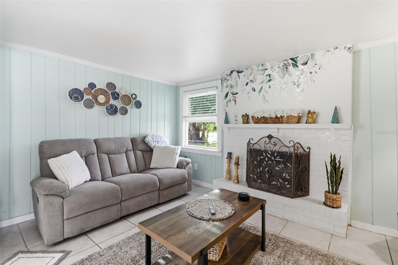 Image 8 of 25 For 14235 Clamshell Lane