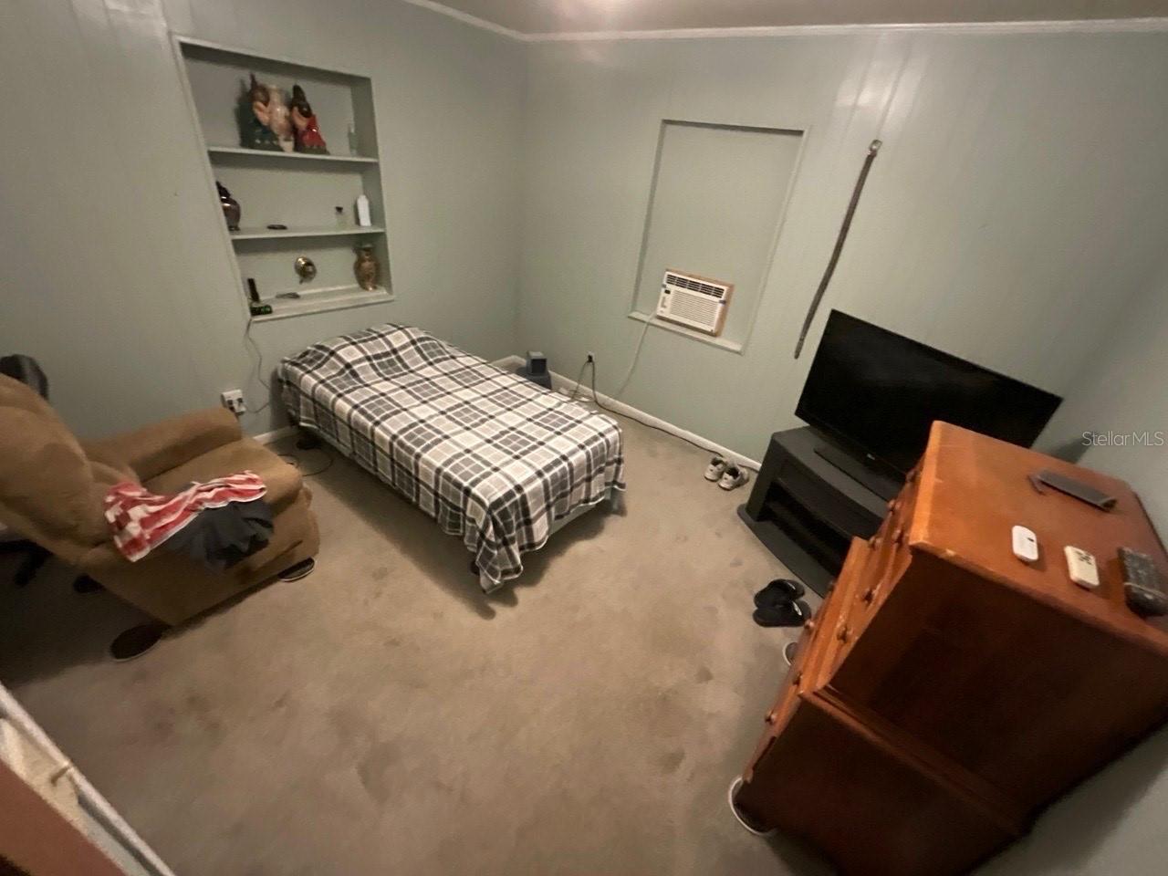 Image 11 of 15 For 9004 Cluster Avenue