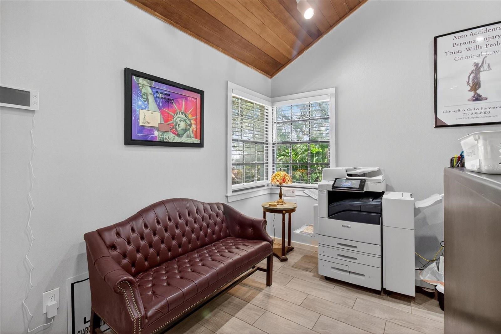 Image 13 of 62 For 10225 Ulmerton Road 12b