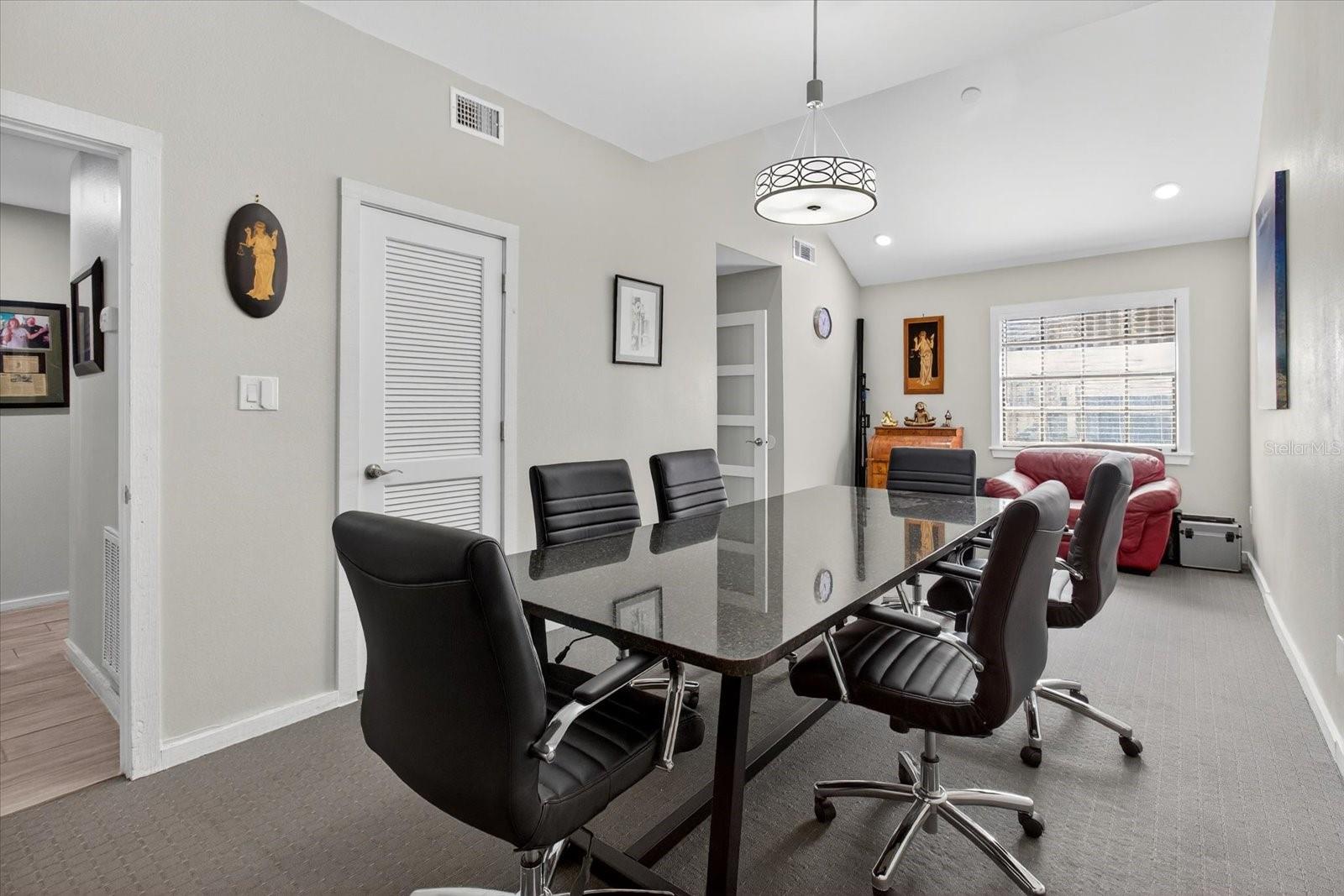 Image 20 of 62 For 10225 Ulmerton Road 12b