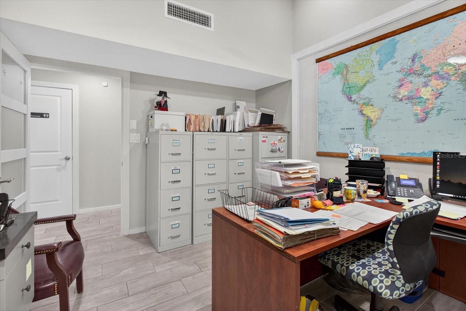 Image 31 of 62 For 10225 Ulmerton Road 12b