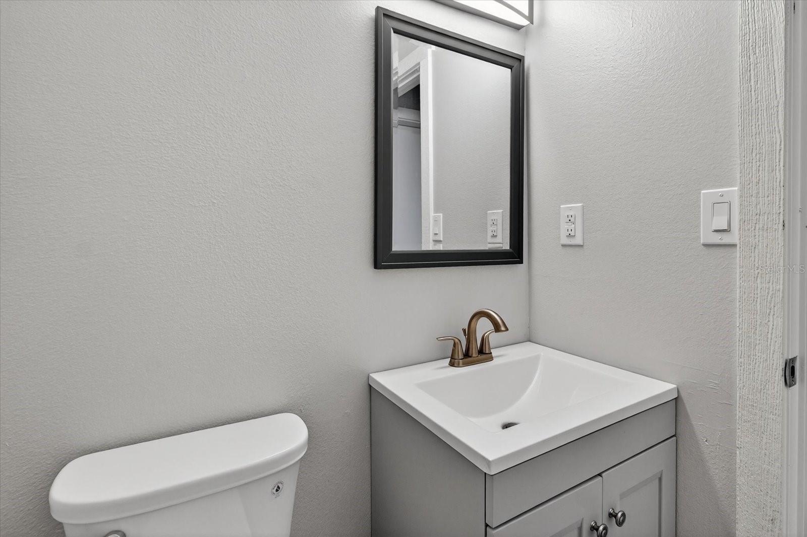 Image 38 of 62 For 10225 Ulmerton Road 12b