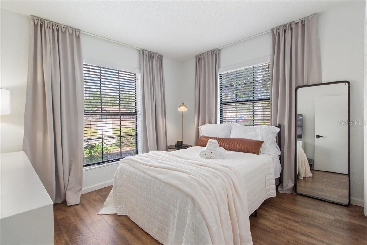 Image 16 of 33 For 5322 Bradbury Court