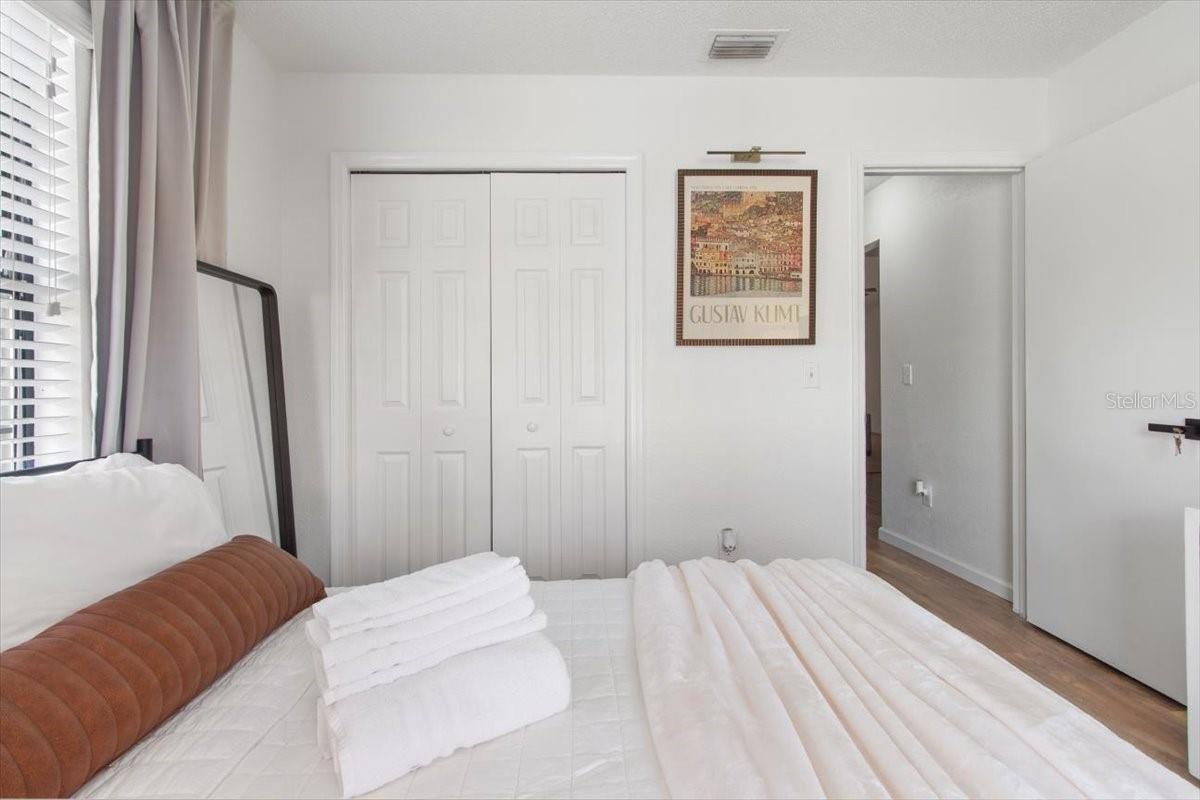 Image 17 of 33 For 5322 Bradbury Court