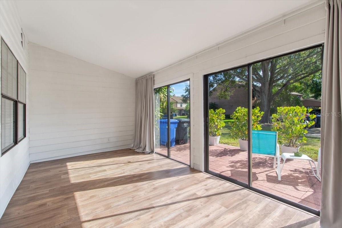 Image 20 of 33 For 5322 Bradbury Court