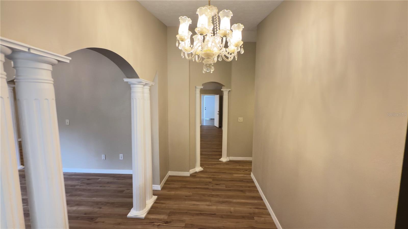 Image 18 of 51 For 2105 Vickery Lane