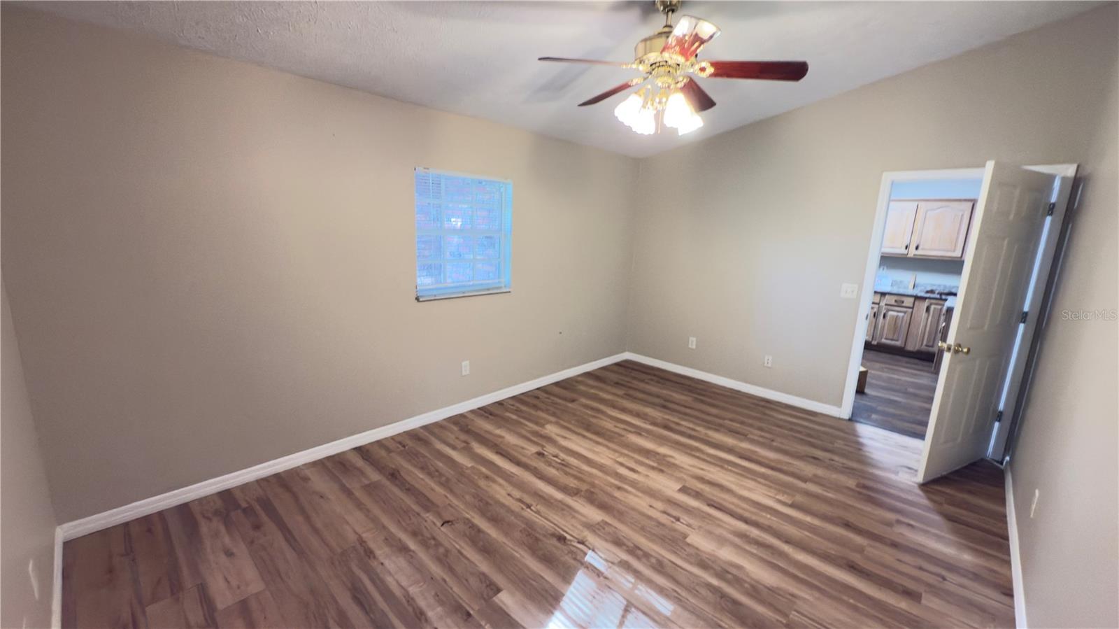 Image 29 of 51 For 2105 Vickery Lane