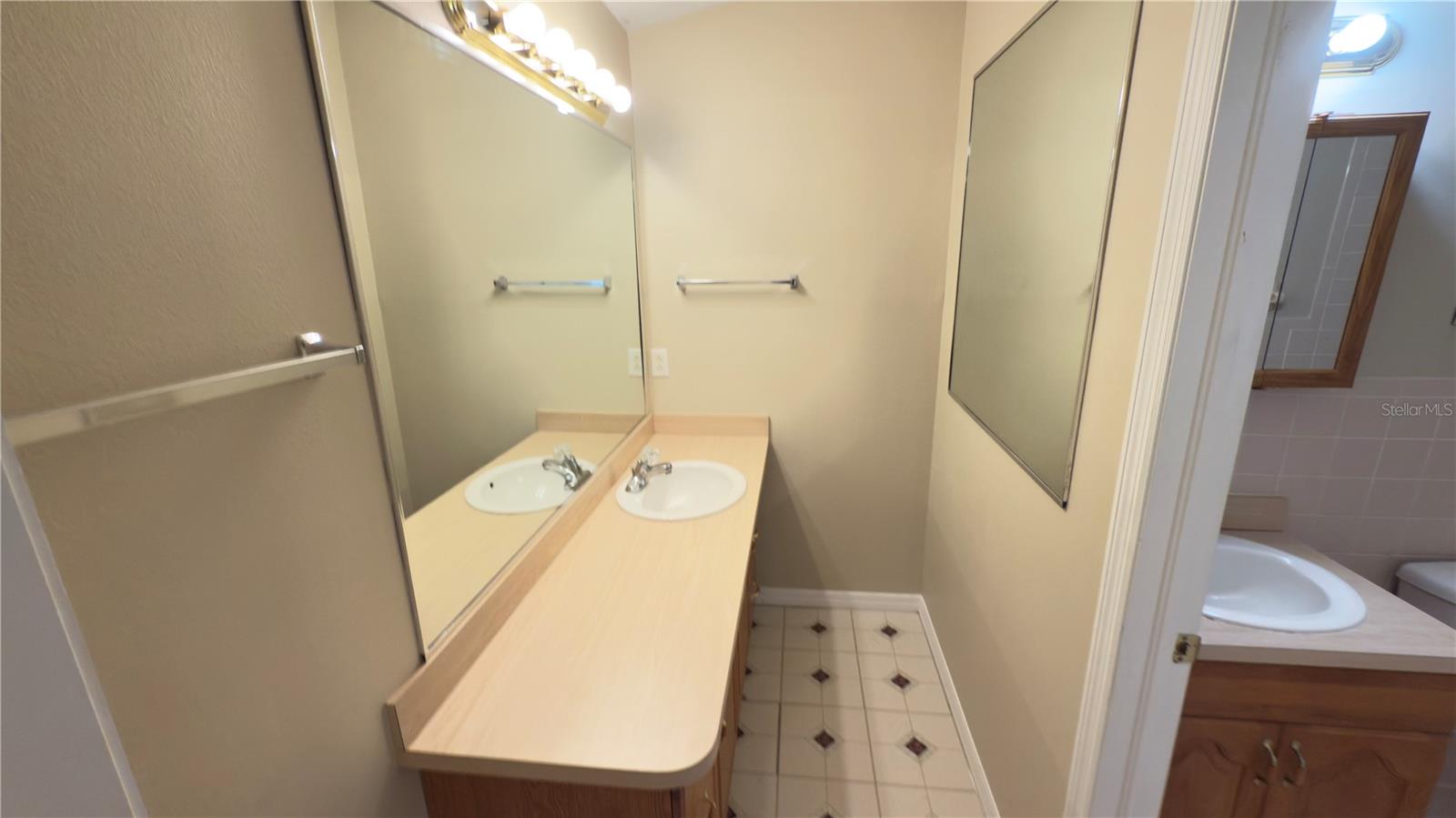 Image 37 of 51 For 2105 Vickery Lane