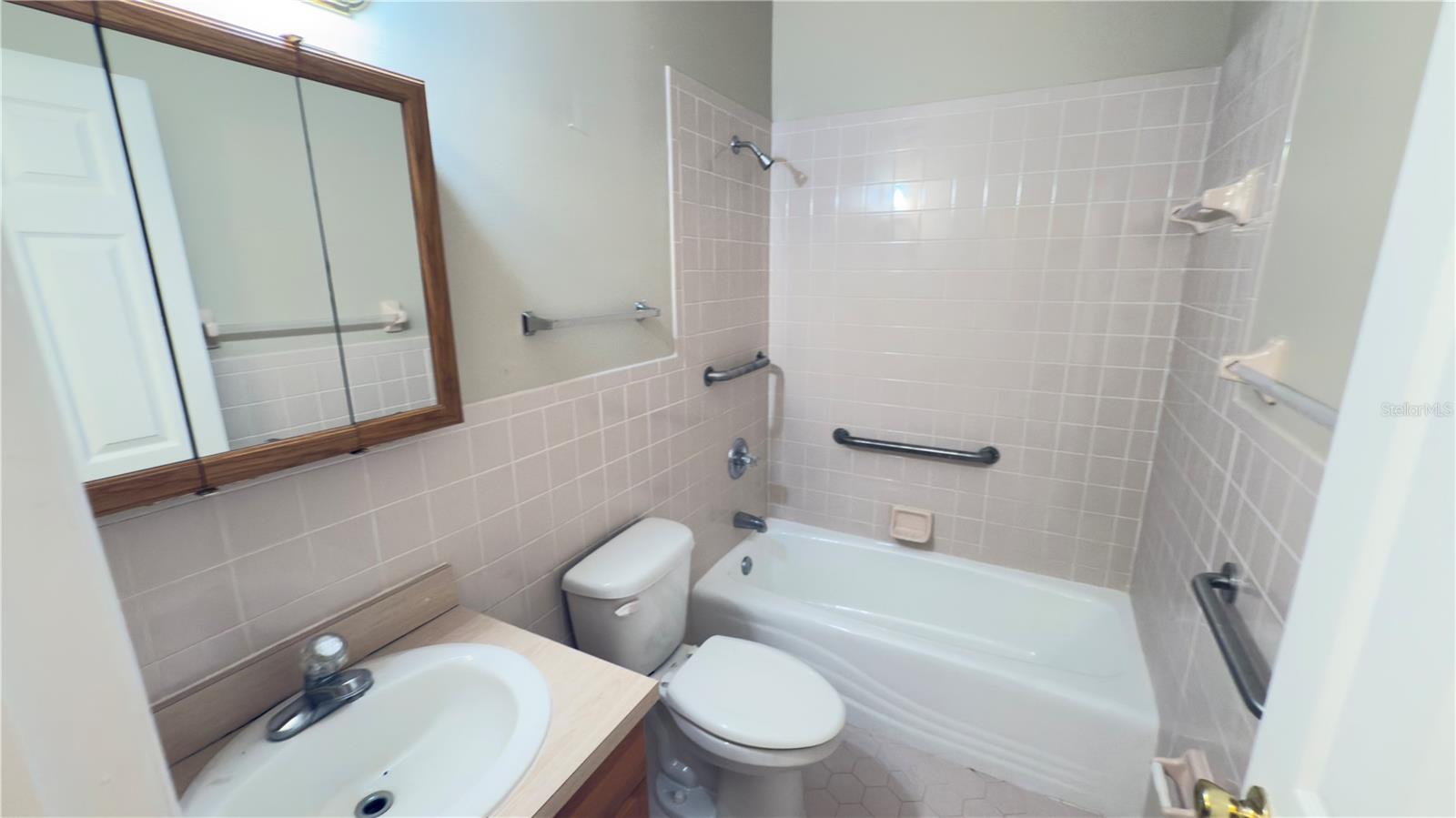 Image 38 of 51 For 2105 Vickery Lane