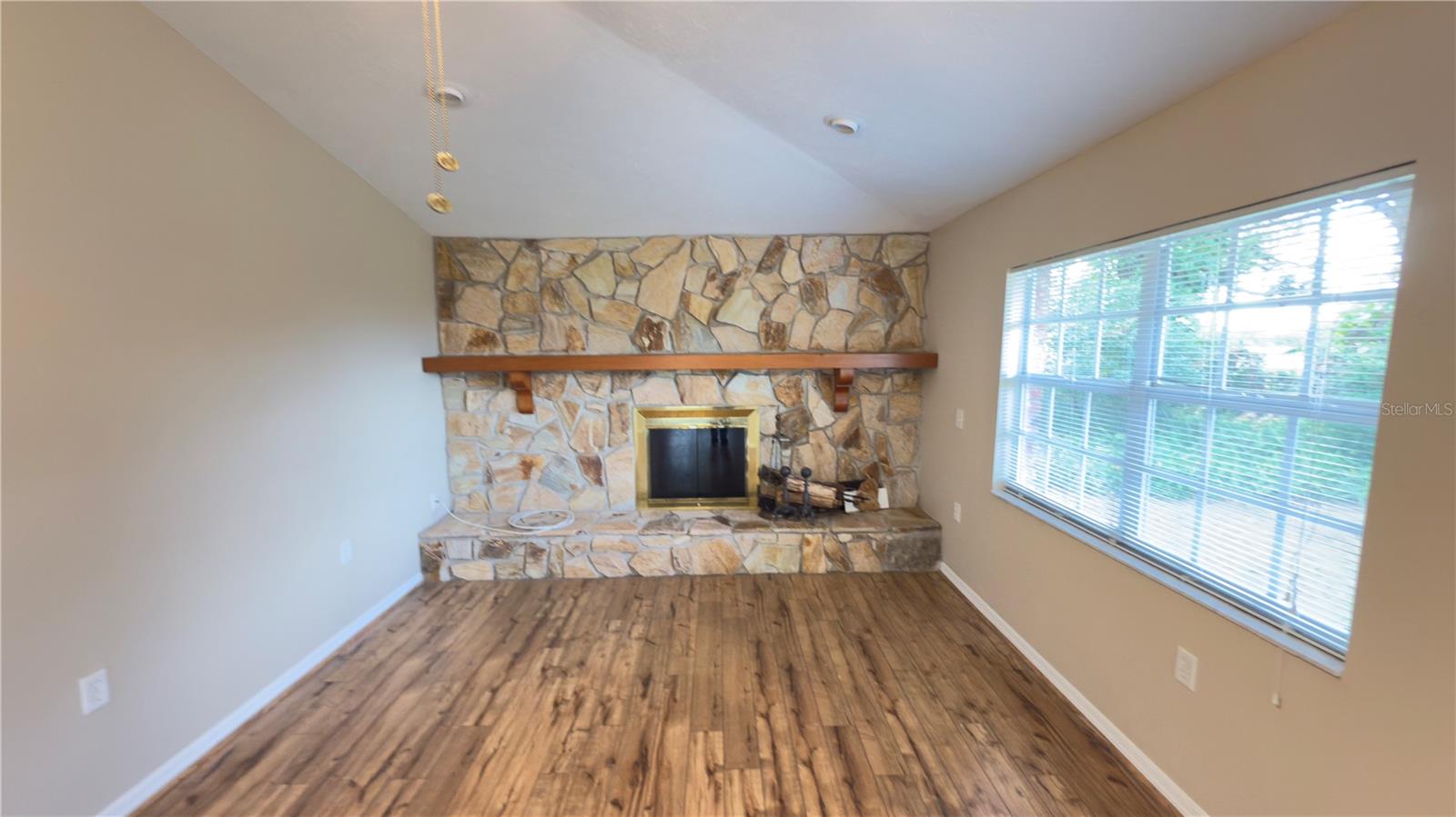 Image 39 of 51 For 2105 Vickery Lane