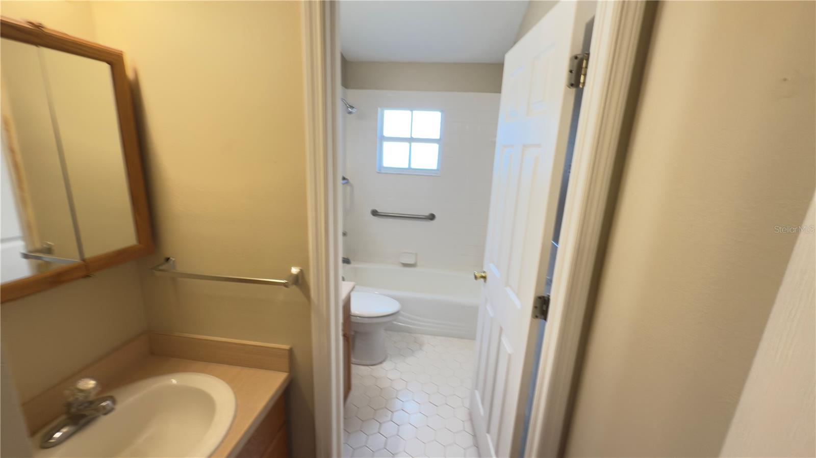 Image 42 of 51 For 2105 Vickery Lane