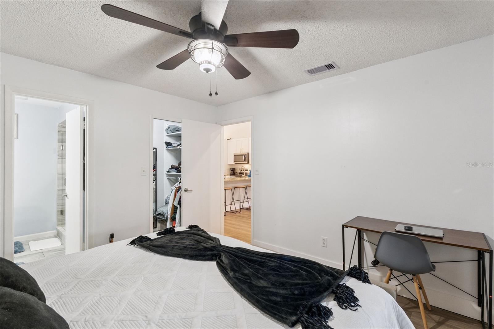 Image 10 of 22 For 9407 Lake Lotta Circle