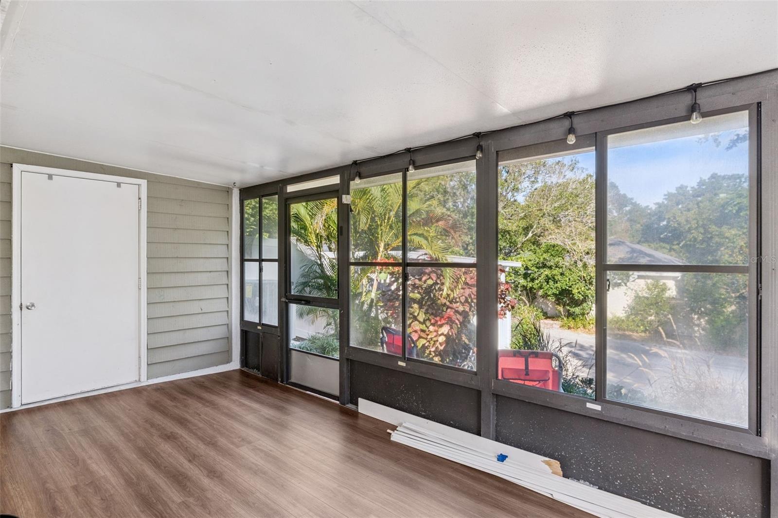 Image 19 of 22 For 9407 Lake Lotta Circle