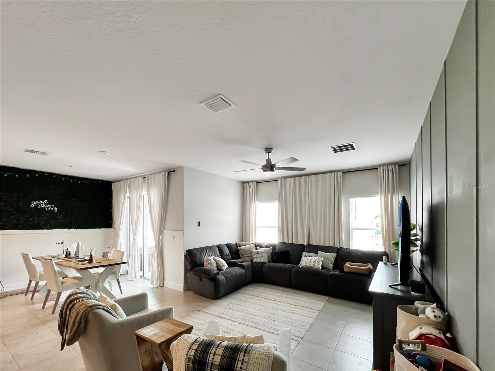 Image 27 of 41 For 6617 Pebblebrooke Way