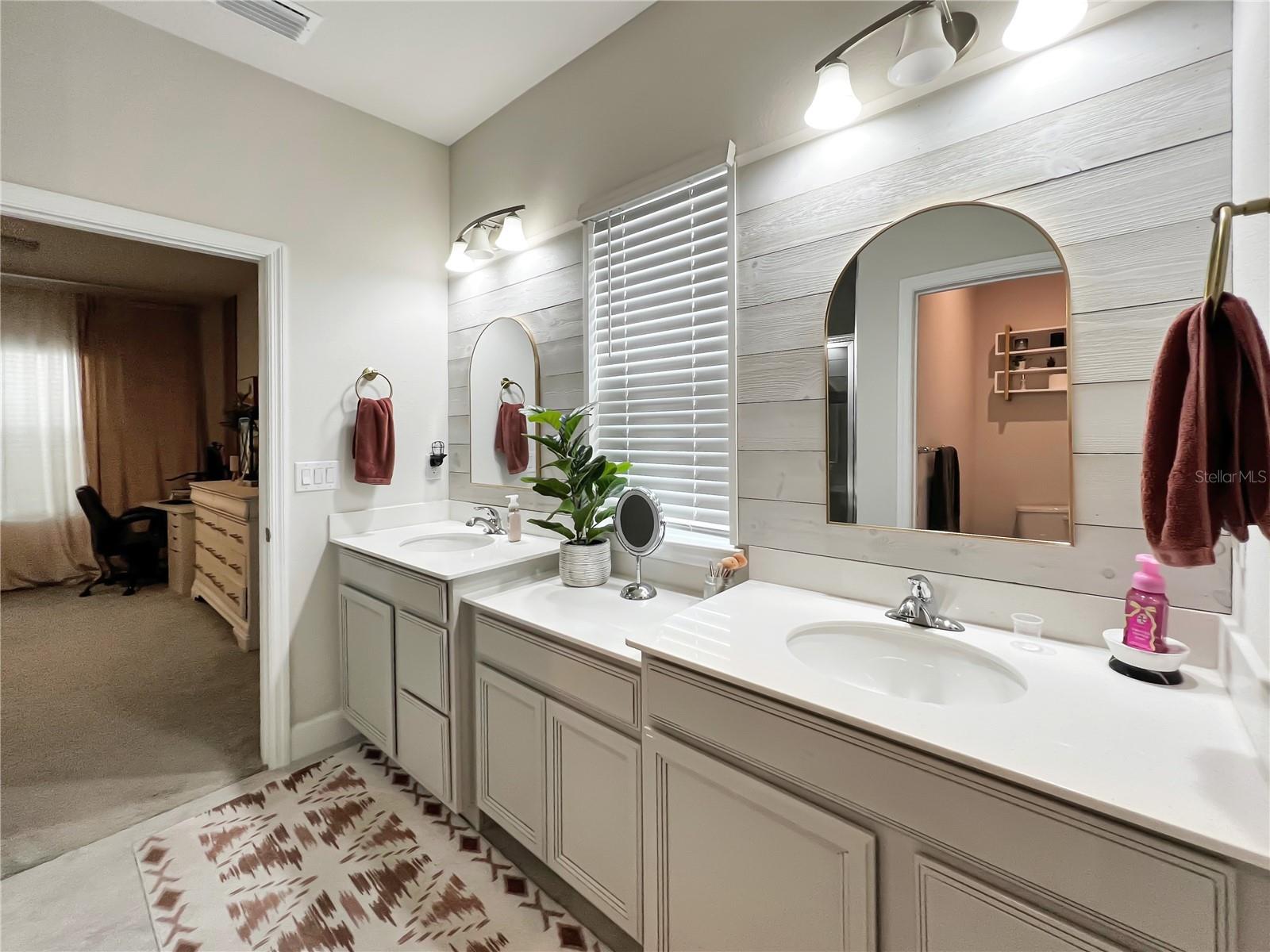 Image 30 of 41 For 6617 Pebblebrooke Way