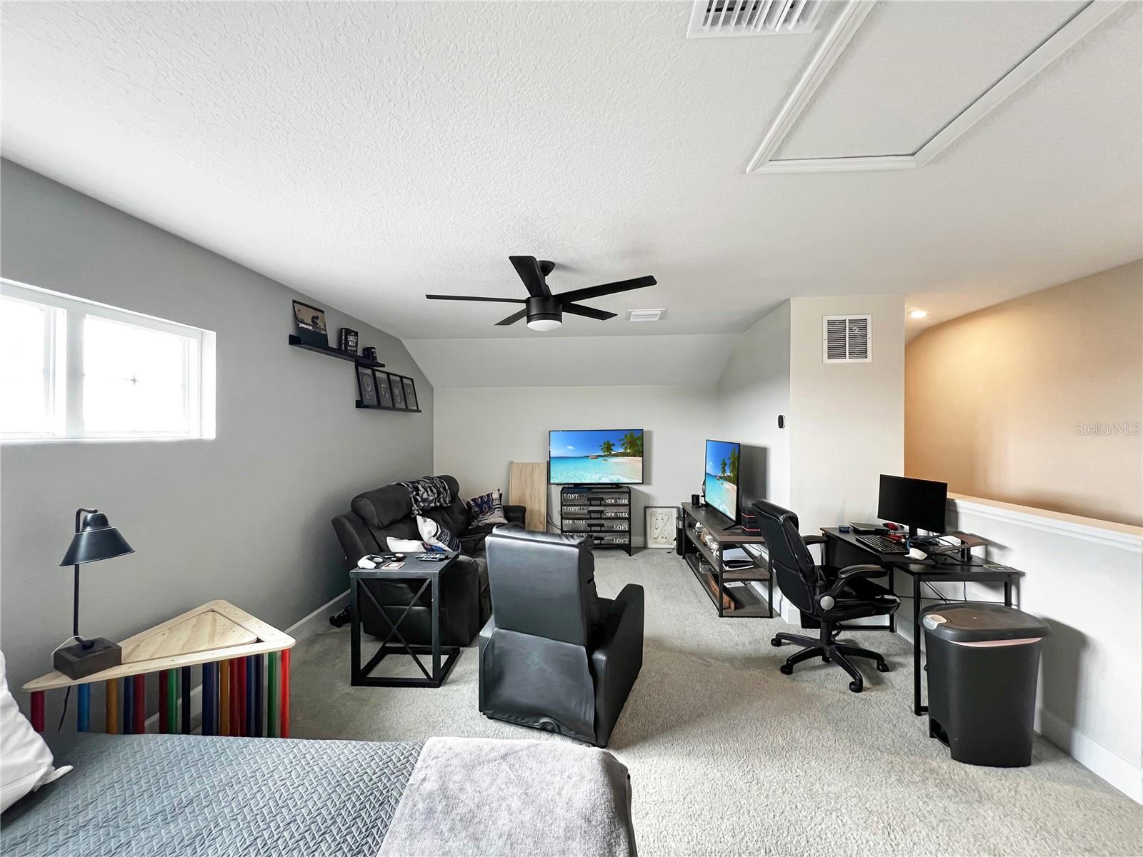 Image 35 of 41 For 6617 Pebblebrooke Way