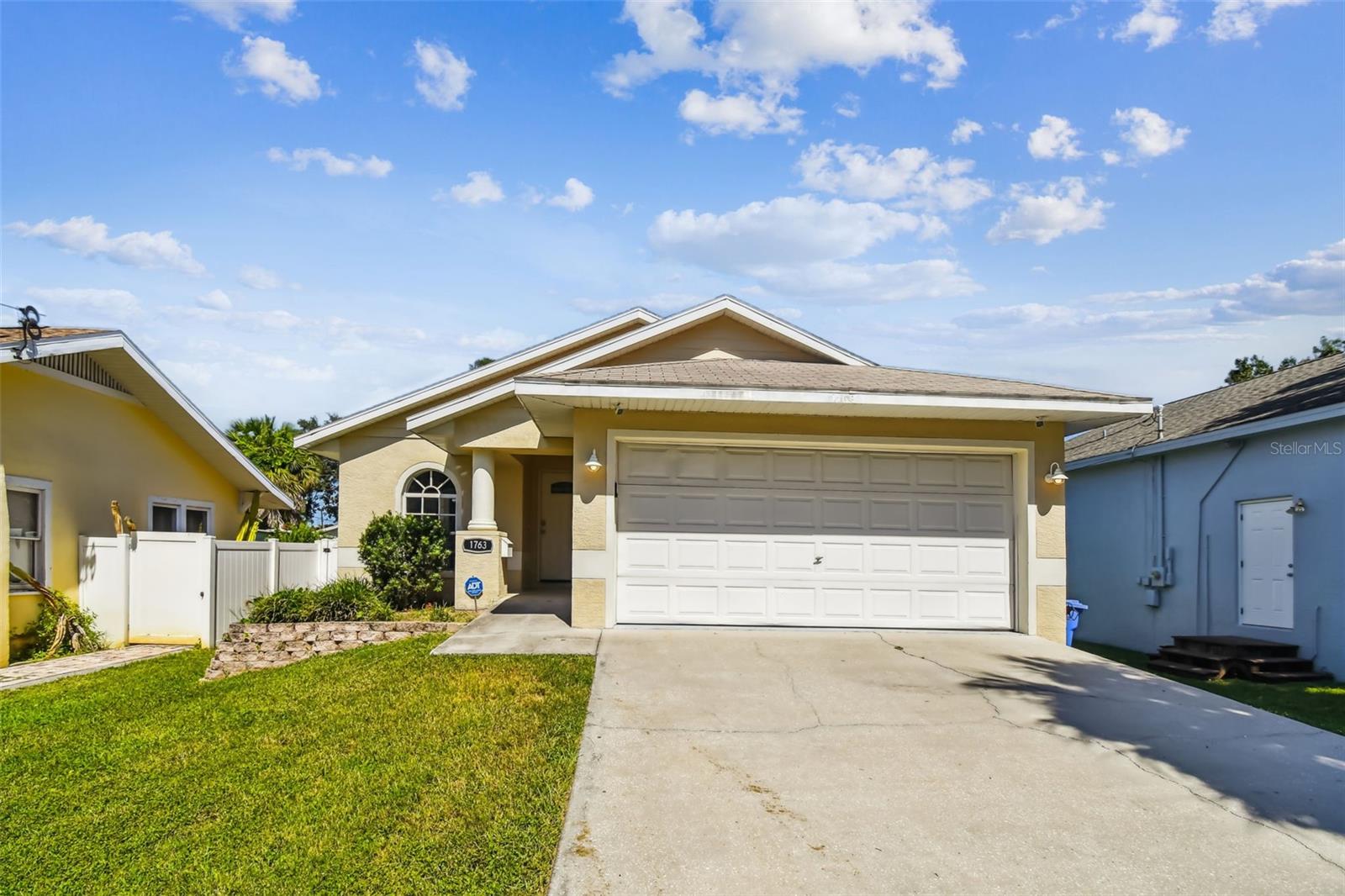 Image 2 of 20 For 1763 Montana Avenue Ne