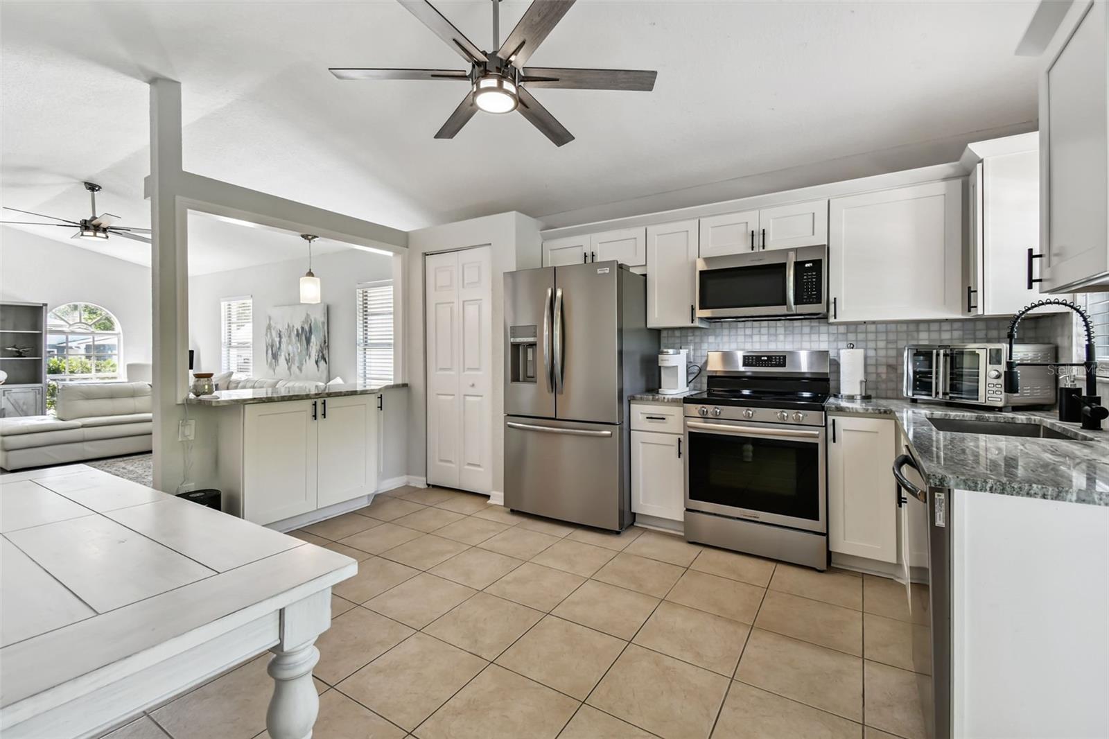 Image 6 of 20 For 1763 Montana Avenue Ne