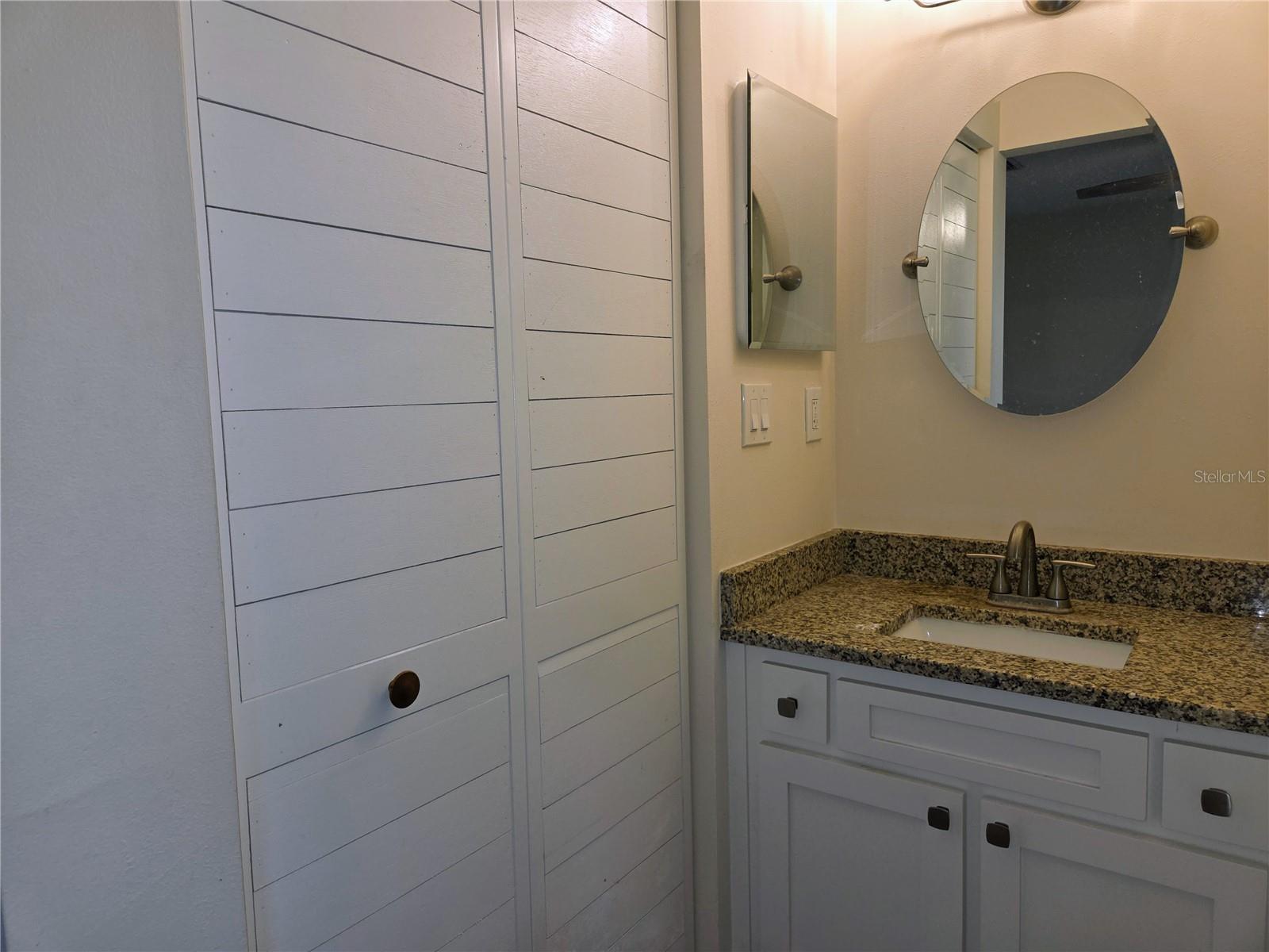 Image 17 of 31 For 1717 Needles Lane E