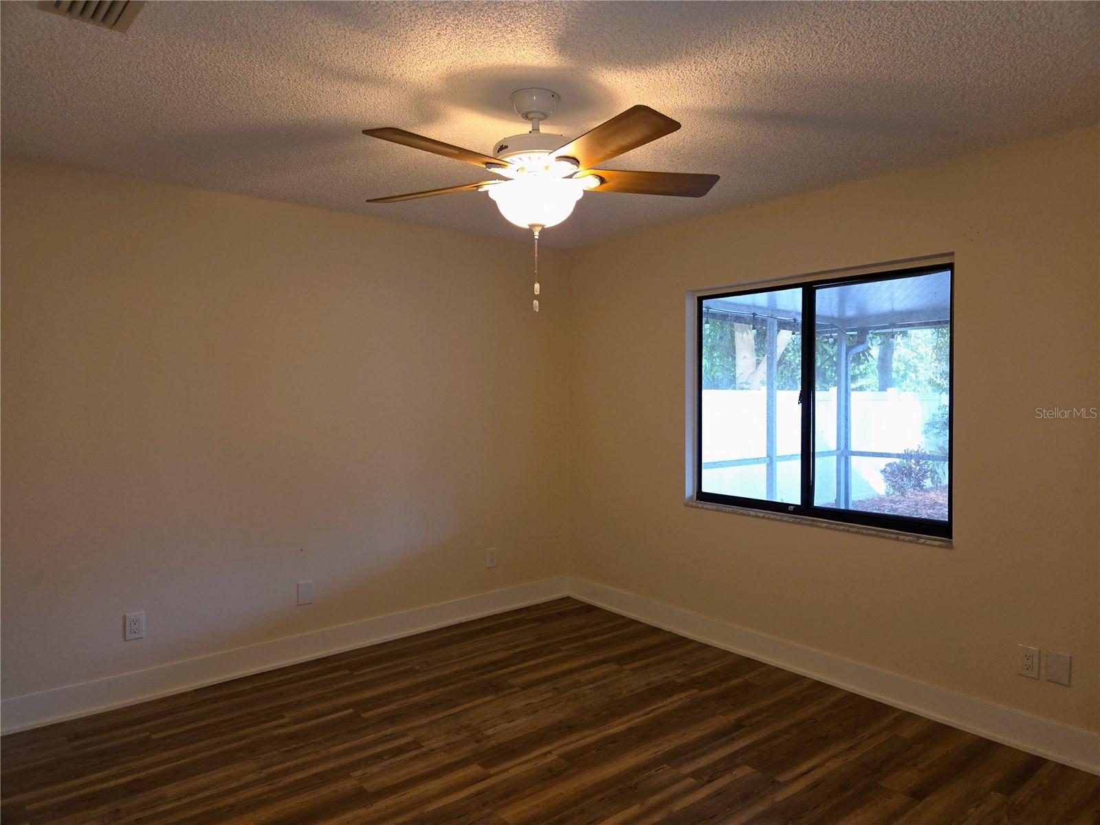 Image 18 of 31 For 1717 Needles Lane E