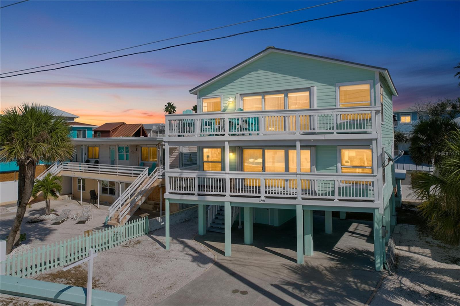 Image 2 of 40 For 7791 Gulf Boulevard