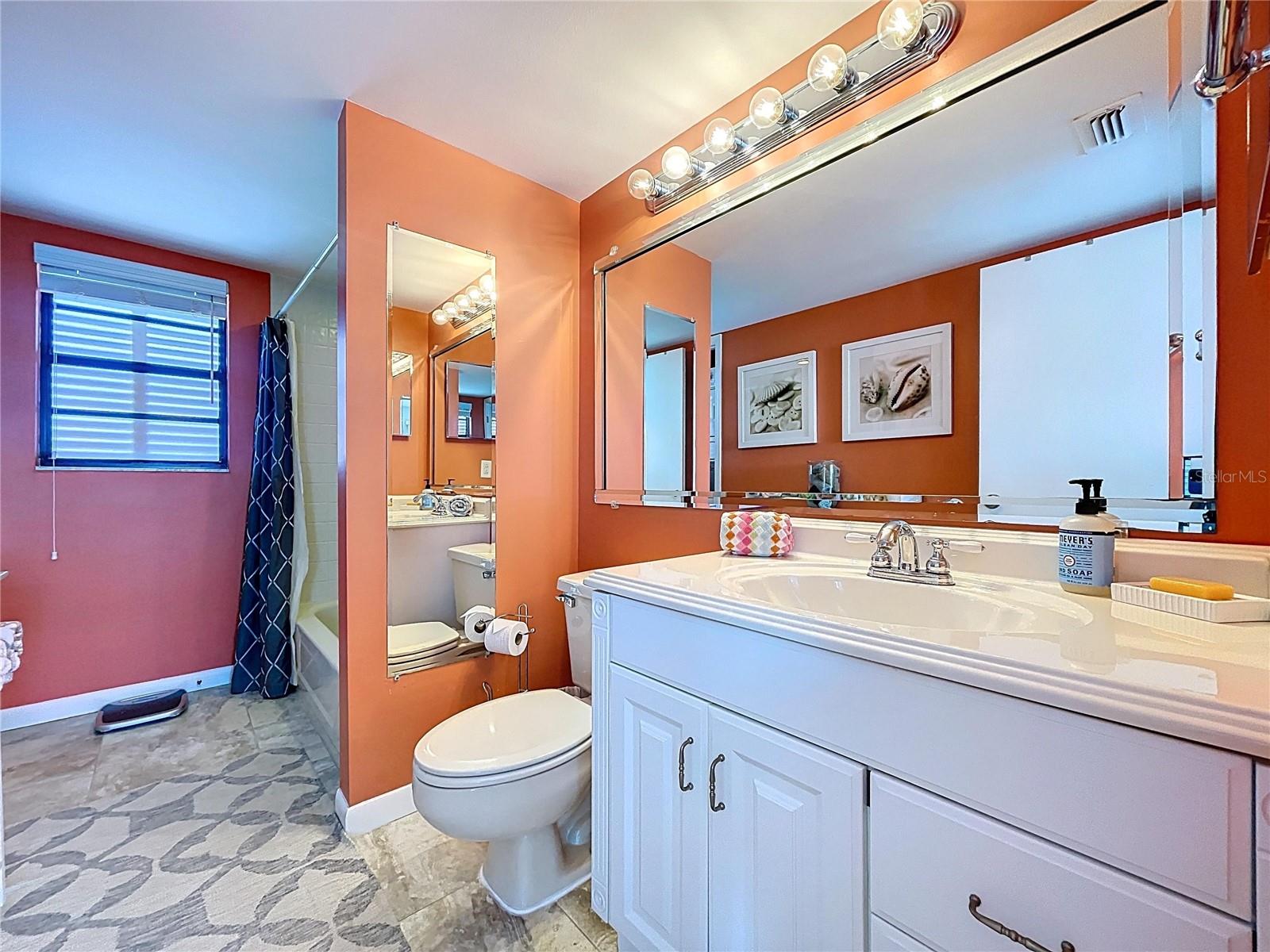 Image 23 of 40 For 7791 Gulf Boulevard