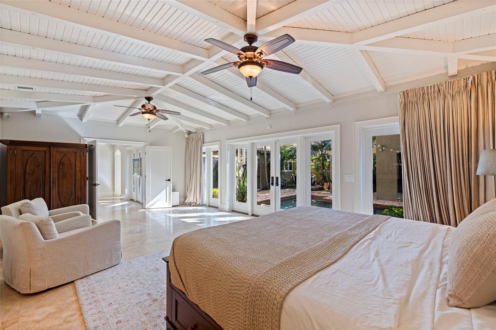 Image 19 of 38 For 808 Brightwaters Boulevard Ne