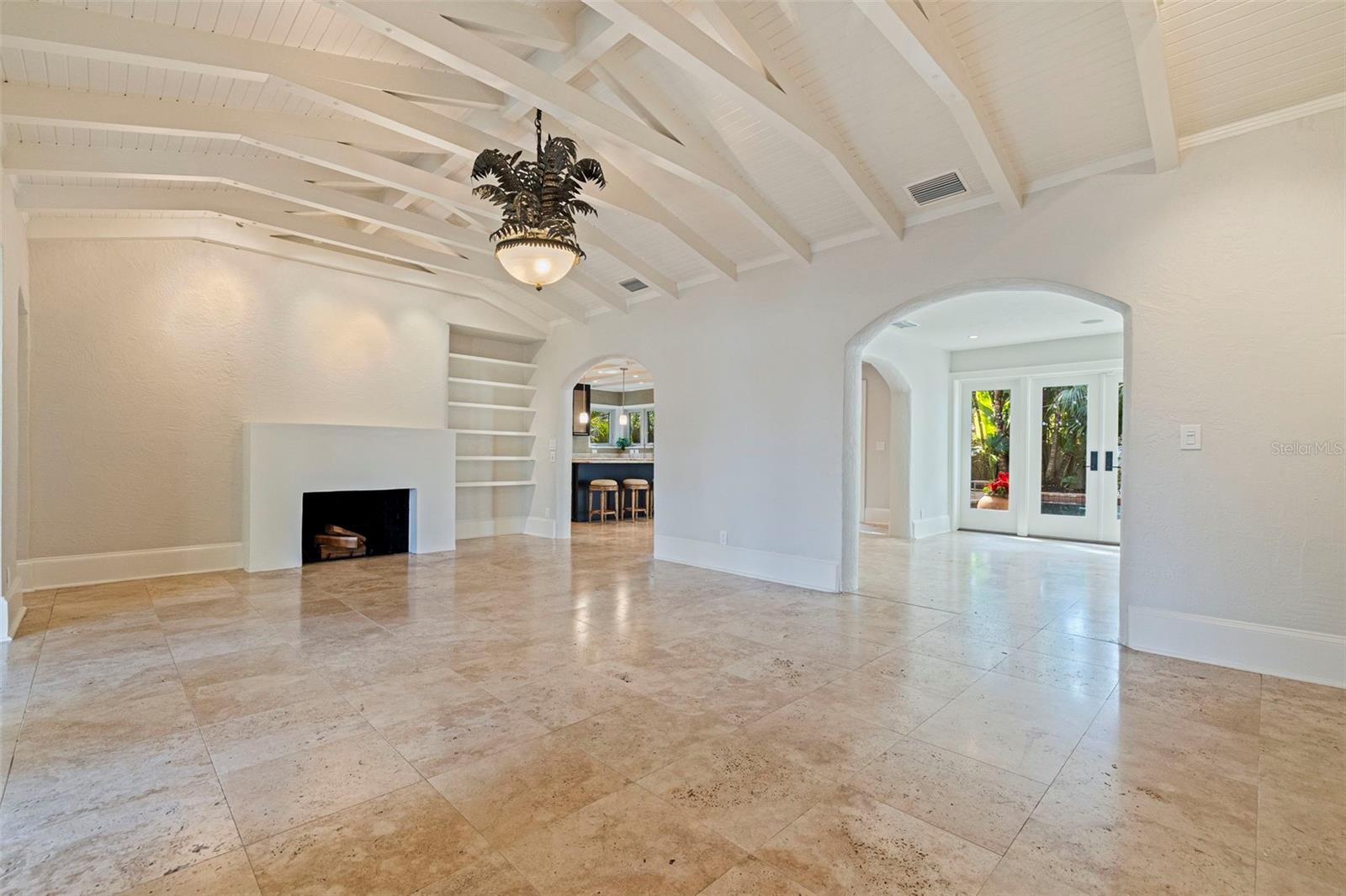 Image 3 of 38 For 808 Brightwaters Boulevard Ne