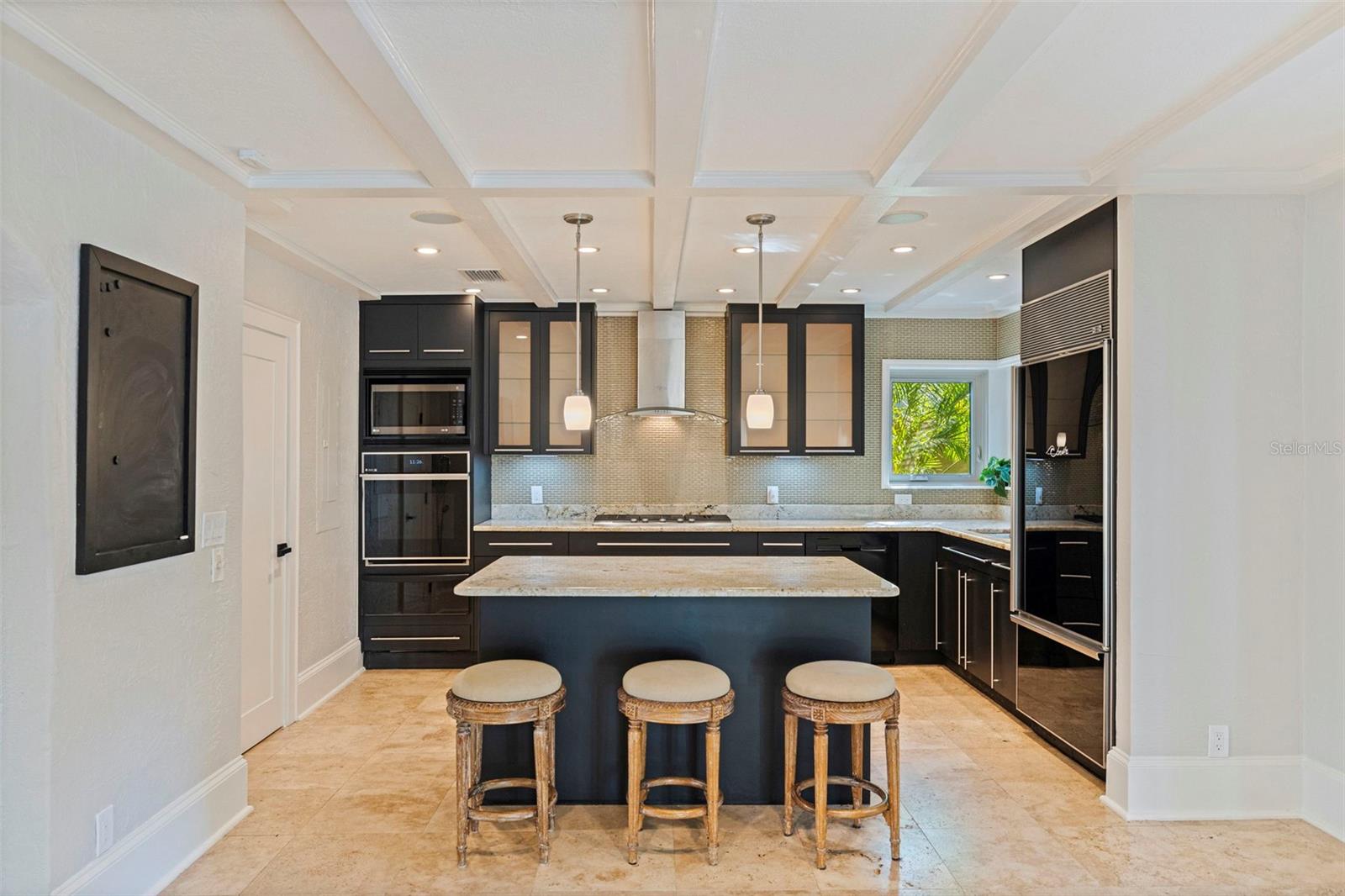 Image 4 of 38 For 808 Brightwaters Boulevard Ne