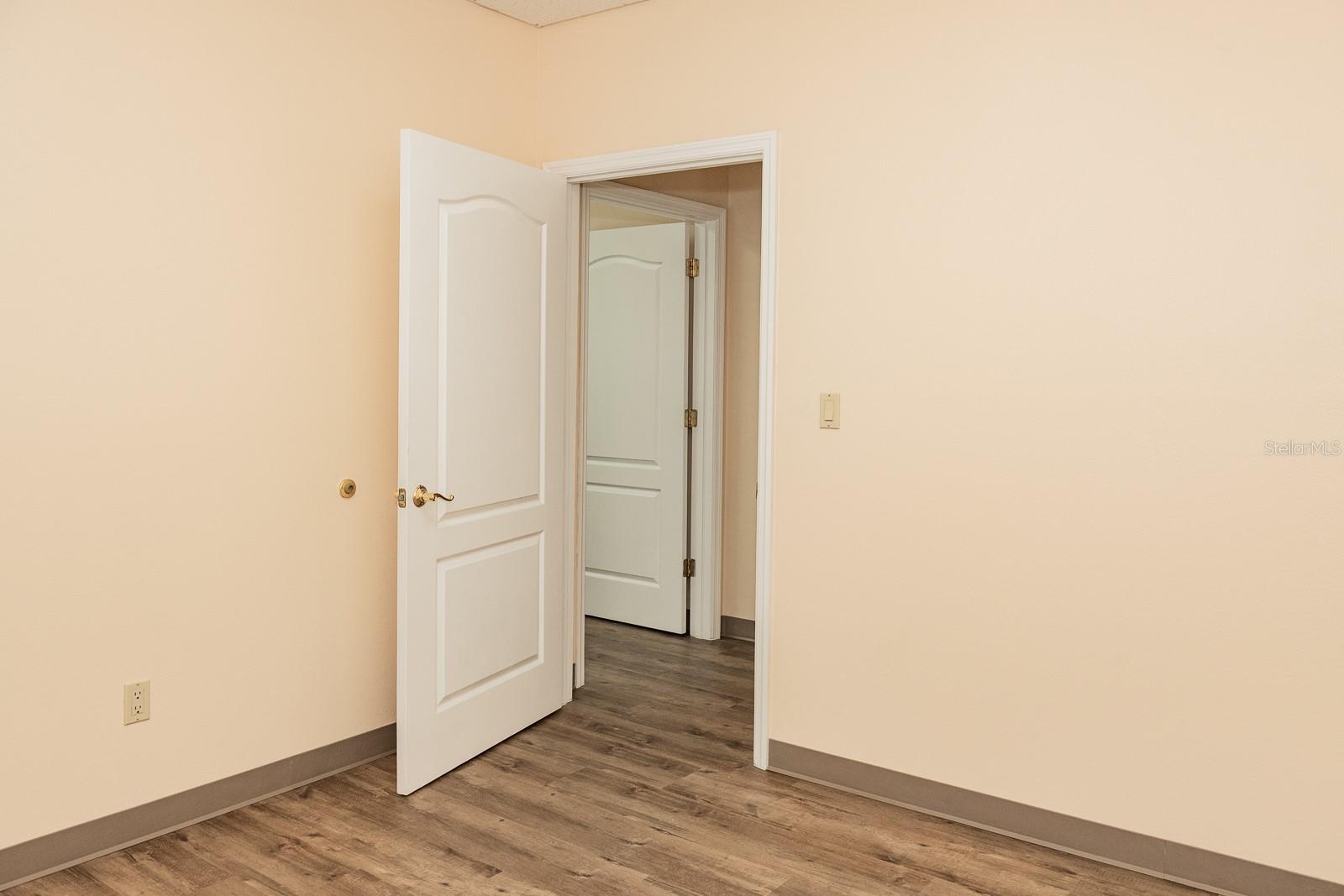 Image 12 of 35 For 4505 Armenia Avenue