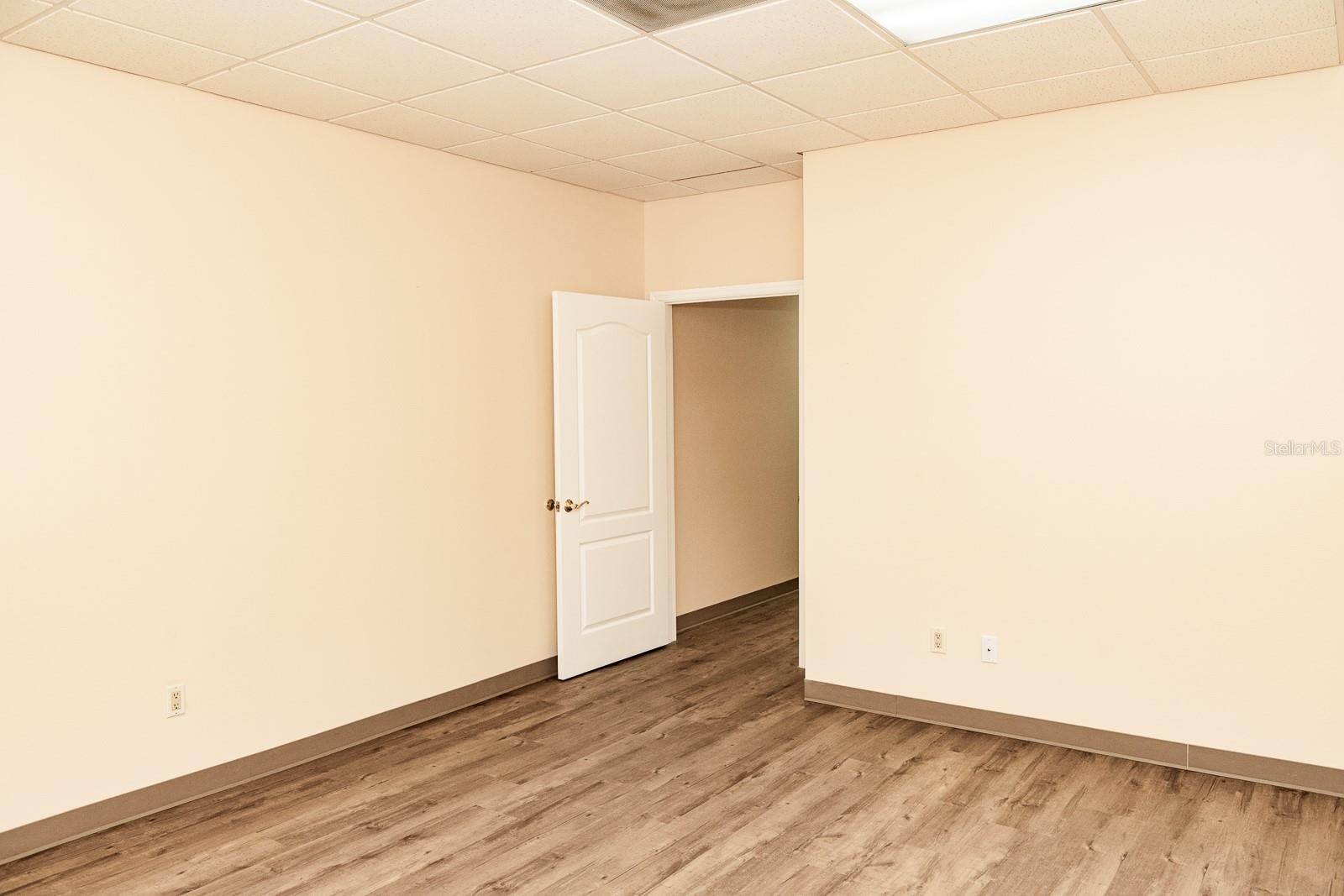 Image 14 of 35 For 4505 Armenia Avenue